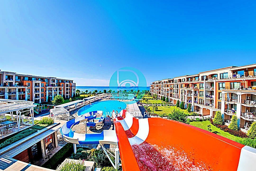 PRZESTRONNY APARTAMENT Z WIDOKIEM NA BASEN I MORZE W PREMIER FORT SVETI VLAS