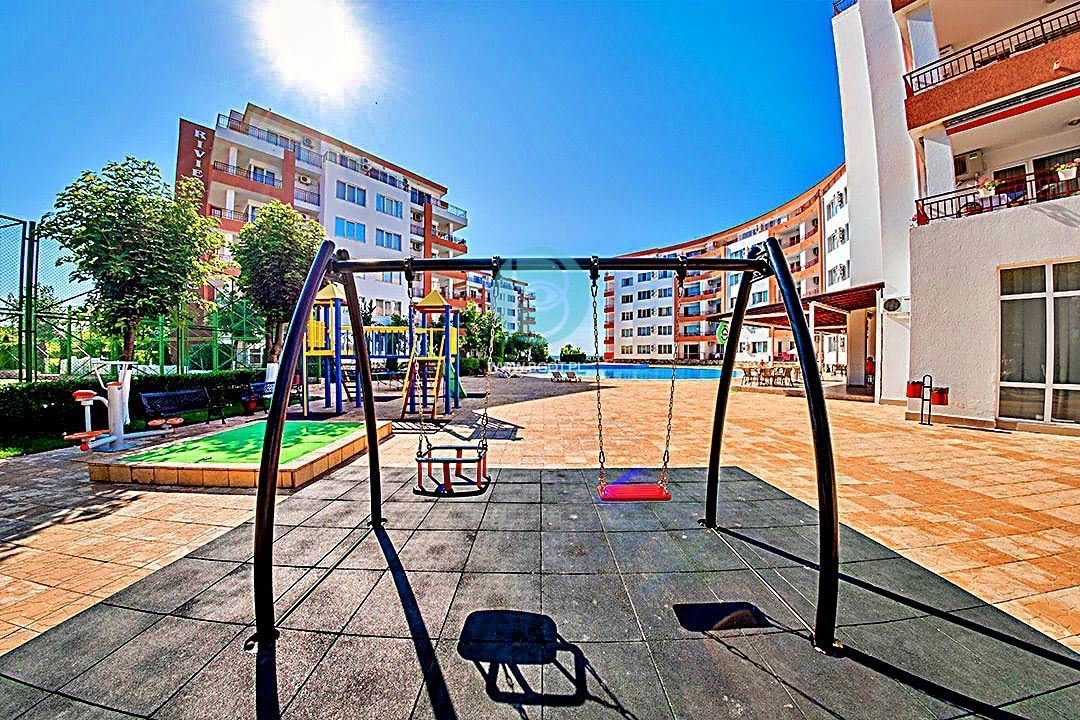 TRZYPOKOJOWE MIESZKANIE Z TARASEM I WIDOKIEM NA BASEN I MORZE W RIVIERA FORT BEACH RAWDA — zdjęcie 3