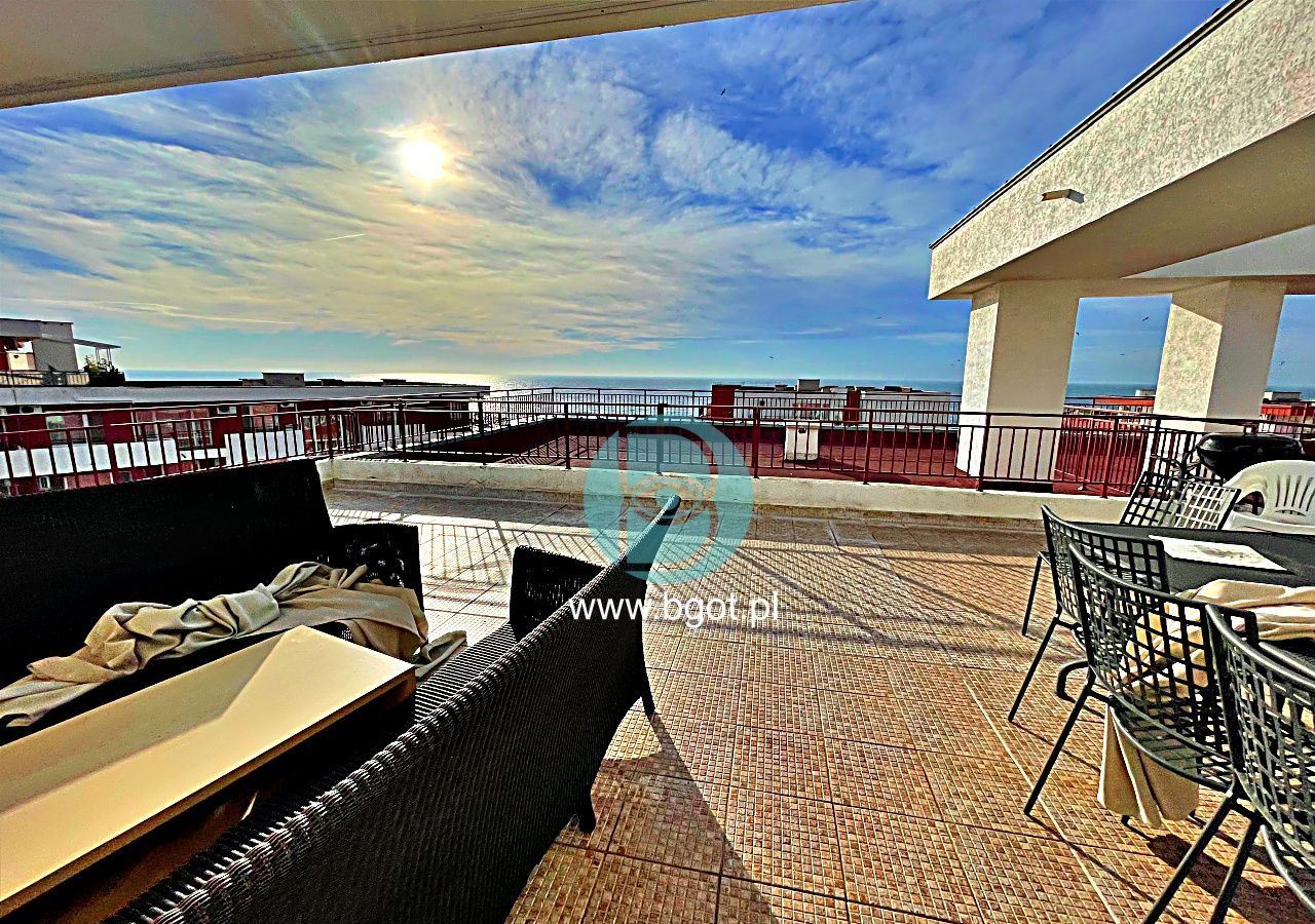 TRZYPOKOJOWE MAISONETTE Z TARASEM I WIDOKIEM NA MORZE W PANORAMA FORT BEACH SVETI VLAS