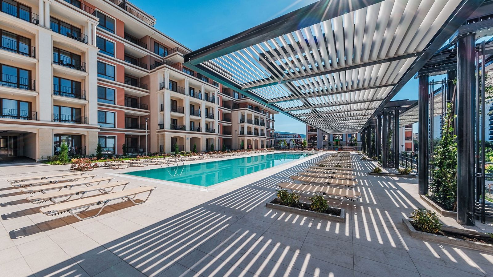 Green Fort Suites